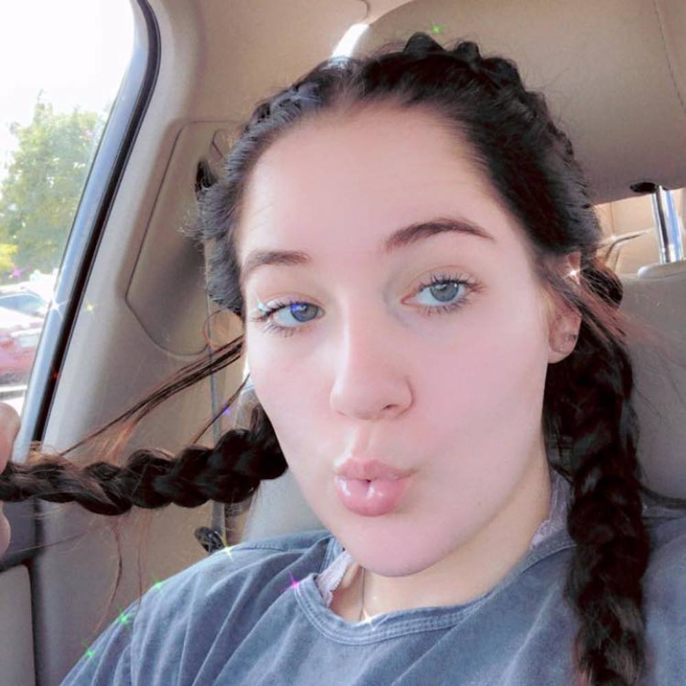 Meet your Posher, Abigail